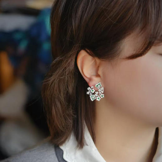 龢盒原创 春野花环翡翠白贝母耳环 商品图4