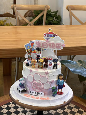 粉色脚印汪汪队