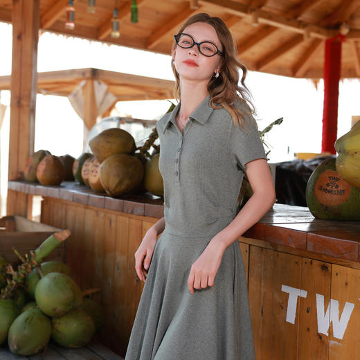 三彩2026春季新款翻领短袖收腰A字裙休闲灰色连衣裙短裙显瘦M 商品图3