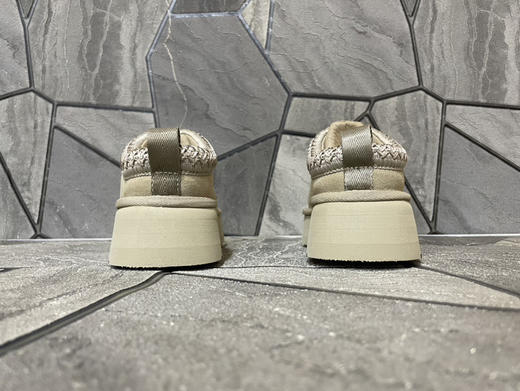 春季特惠💰350 UGG Tazz 厚底民族风 舒适休闲包头拖鞋 女款 商品图4