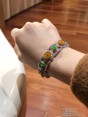 6020102、黄翡平安扣手链。具体价格微信咨询