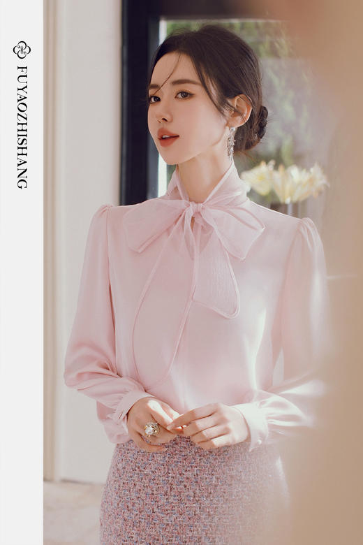 FUYAO扶摇 【优雅浪漫】蝴蝶结领粉色衬衫女灯笼袖法式垂感衬衣春 商品图5