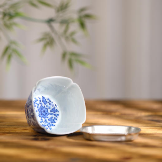 【忘言】 青花点工缠枝四方建水 曰何文人器 商品图3