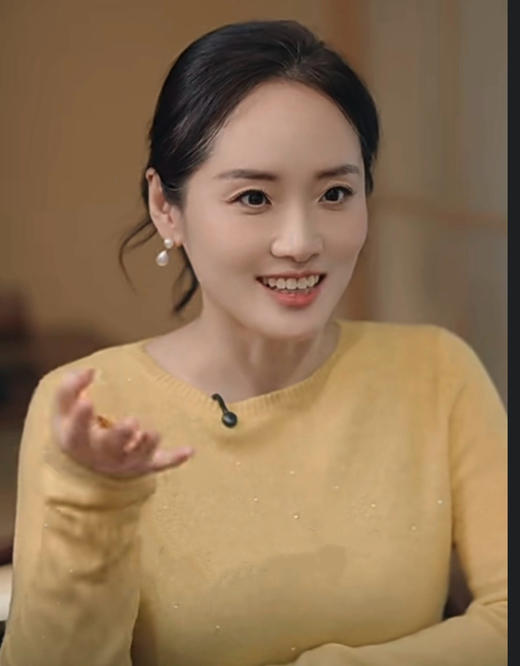 【咕咕同款】PALUOPO/PL100% 山羊绒圆领女款奶茶粉色 细闪 羊绒衫ET20008R-C1帕罗 商品图1