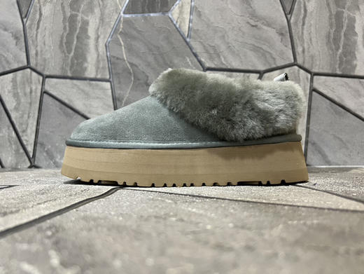 春季特惠💰350 UGG 廓形设计的 Tazzelle 塔茨勒便鞋 厚底懒人鞋 商品图0