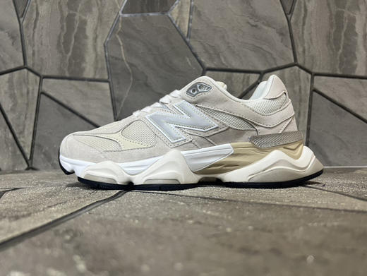 春季特惠💰360 新百伦New Balance NB9060 联名款 复古休闲运动慢跑鞋 商品图0
