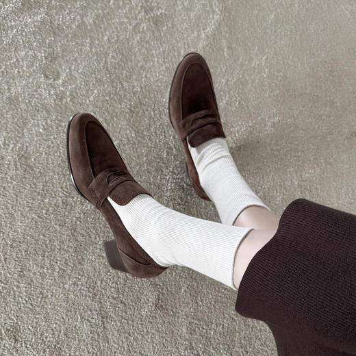 【预售5天】5cm羊皮粗跟乐福鞋，2026新款真皮大码高跟深口单鞋英伦风小皮鞋82880 商品图3