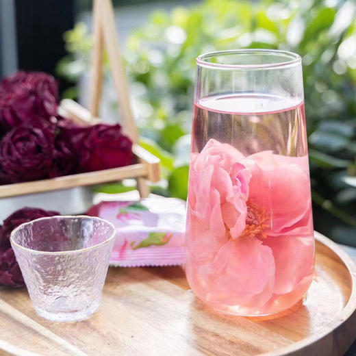 云南高原冻干墨红玫瑰抱抱桶精选大朵冻干锁鲜  自然花香汤色娇艳通透伴手礼送礼首选 商品图5