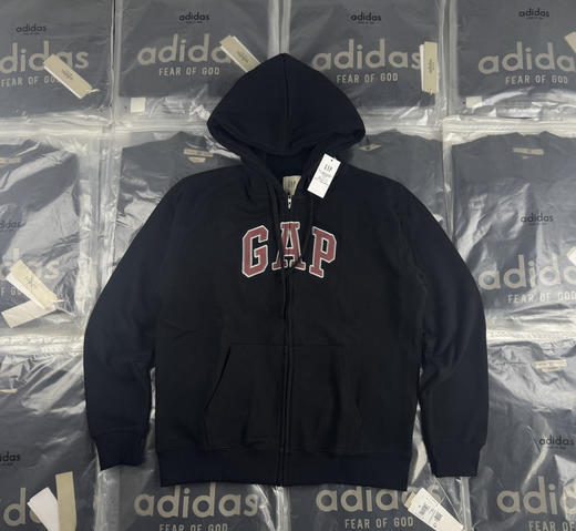 原单正品 GAP logo抓绒贴布绣连帽衫卫衣，男女同款，内里薄绒 胸前刺绣logo设计，经典百搭款！
黑 灰两色 尺码S - XL 版型宽松 商品图1