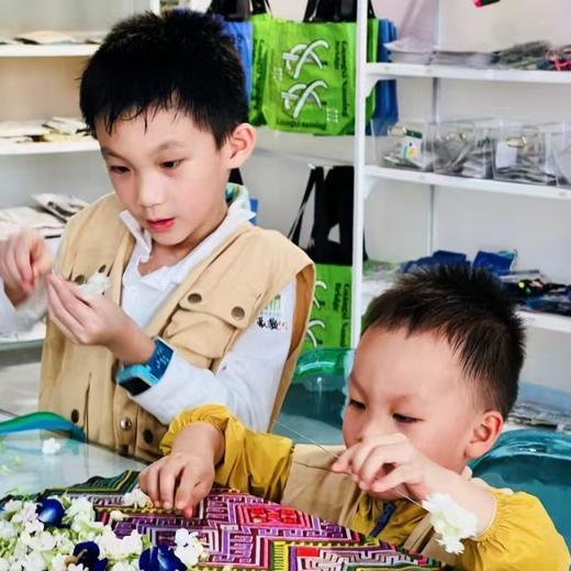 4.1/4.4云南特色主题一日营【春日食花记】田间识花，解锁花俗小知识，手作花饰，DIY现烤云南鲜花饼，手作春日玫瑰茶 商品图6