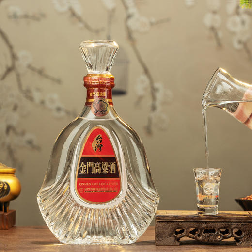 台湾金门高粱酒 823纯粮纪念酒 0.6L-58度 6瓶整箱装 商品图5