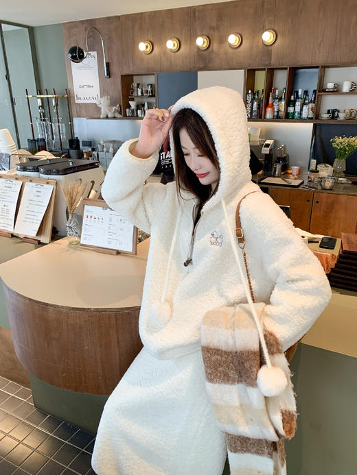 <曾小咸推荐>3.1现货秒杀！微信超特价！韩系米白色摇粒绒连帽卫衣 日常189.99 立减100 秒杀89.99！半裙 日常159.99 立减80 秒杀79.99！ 商品图12