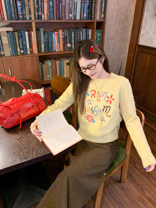 <曾小咸推荐>3.1现货秒杀！微信超特价！韩系字母印花宽松毛衣 日常199.99 立减110 秒杀89.99！ 商品图7