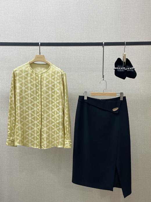 设计师蝴蝶缎面上衣 商品图5