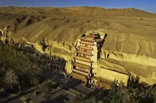 青海“秘境”黑独山、胭脂山、俄博梁&都兰小众雅丹地貌、大柴旦翡翠湖&茶卡盐湖、敦煌莫高窟8天摄影团 商品图8