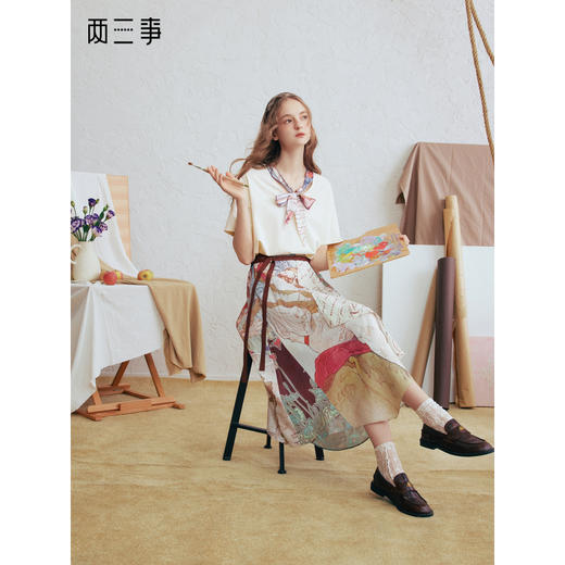 两三事 少女塔罗 2026春季新款印花领带上衣不规则半身裙两件套女 商品图0