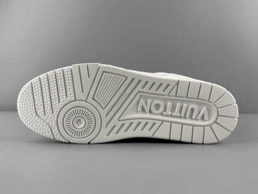 春季特惠💰720 LV 纯原版本 # 驴牌 Trainer 全白 满印印花 商品图4