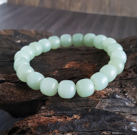 【天然正品】天然细腻无杂裂约9*10MM青玉和田玉桶珠手串250226NJS13 商品图4