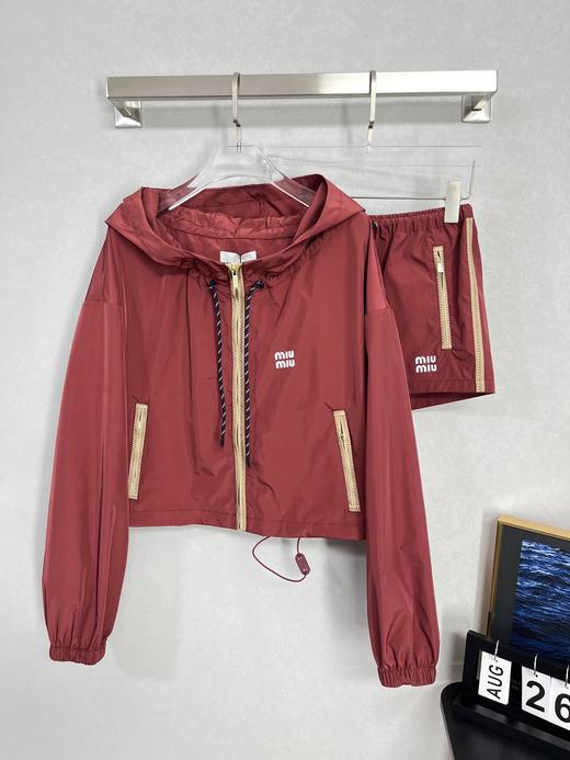 Miu缪 尼龙连帽防晒外套 春夏穿超舒服 商品图5