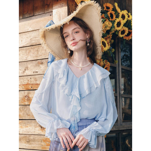 两三事沉香轻水2026春季新款荷叶边v领提花拼接袖两件套雪纺衫女 商品图2