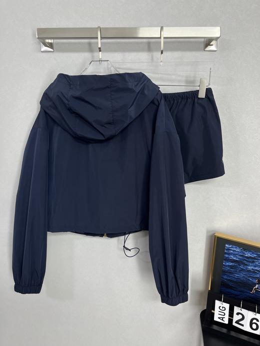 Miu缪 尼龙连帽防晒外套 春夏穿超舒服 商品图9