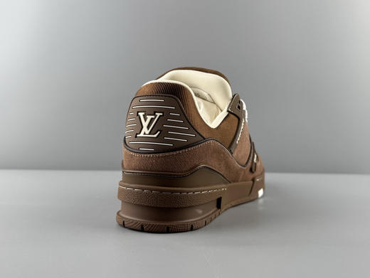 春季特惠💰720 LV 纯原版本 # 驴牌 Trainer 浅棕色牛仔压花 商品图3
