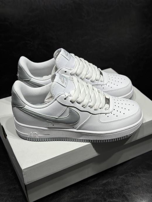 春季特惠💰340 Nk Air Force 1 空军系列 经典复古风格 防滑轻便 低帮 板鞋 男女同款 商品图1