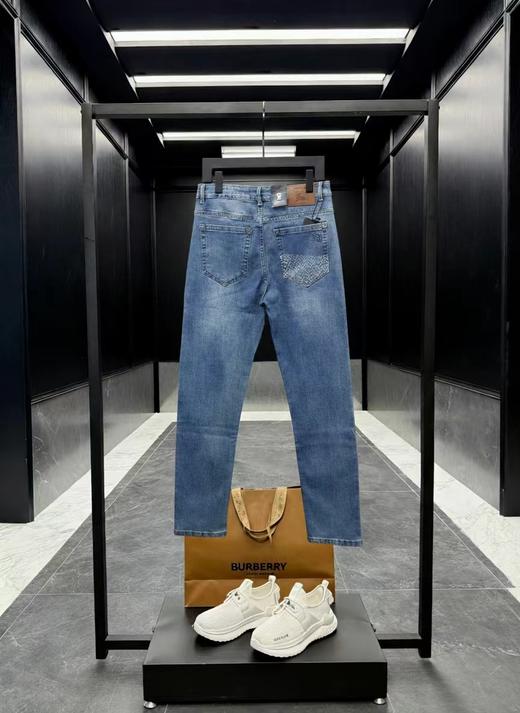 F022773春季新品男士百搭时尚水洗休闲牛仔裤 商品图1