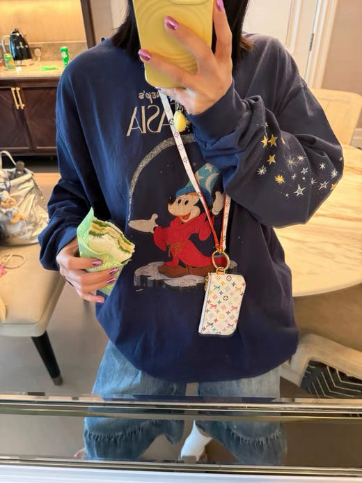 点此购买 Saint Mx6迪士尼联名魔法米奇重磅水洗破坏做旧高街长袖卫衣 md 340964 商品图2