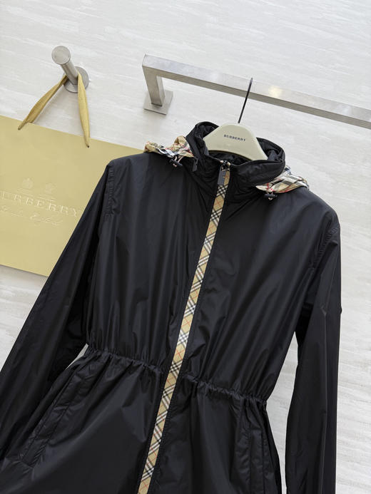 巴家 新款轻薄抽绳中长款外套 商品图2