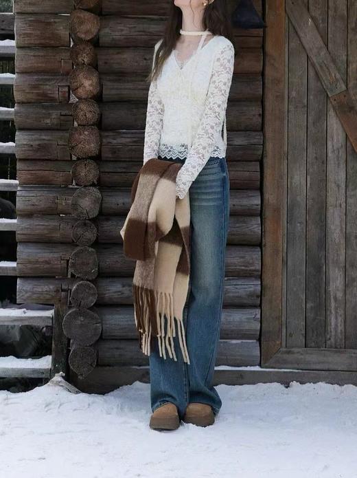 F022729春季新款修身长袖短款打底蕾丝衫小衫 商品图5