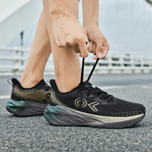 巨轻！巨软！抗菌透气！媲美千元配置！ONKE欧克 德国品牌科技跑鞋16代量子 Quantum 轻盈透气 通勤健步 日常百搭 GM68 商品图7