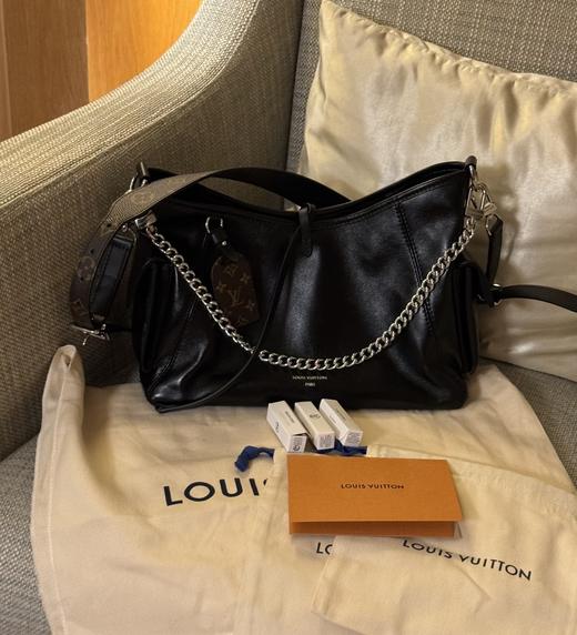 LV精简黑武士链条帅气大气肽羊皮妈咪包 商品图6