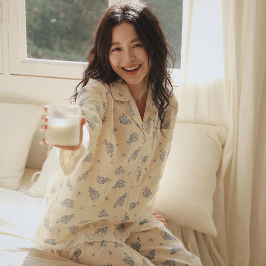 全棉双层纱~2026新款纯棉甜美长袖家居服 袖口下摆蕾丝花边精致 温柔风睡衣套装 商品图1