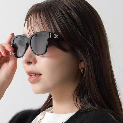 【礼盒款】Chanel 香奈儿墨镜 珍珠双C太阳镜 黑框  CH5482   香港直邮 商品图6