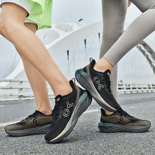 巨轻！巨软！抗菌透气！媲美千元配置！ONKE欧克 德国品牌科技跑鞋16代量子 Quantum 轻盈透气 通勤健步 日常百搭 GM68 商品图2