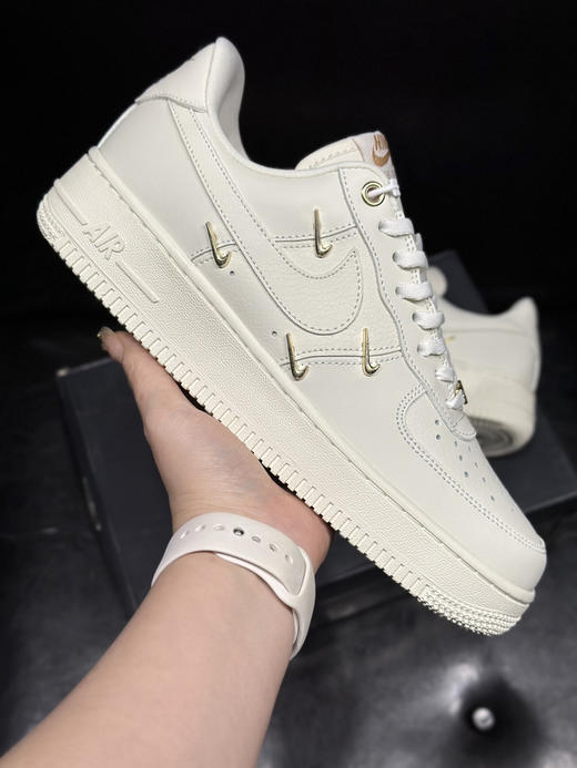 春季特惠💰340 Nk Air Force 1 空军系列 经典复古风格 防滑轻便 低帮 板鞋 男女同款 商品图3