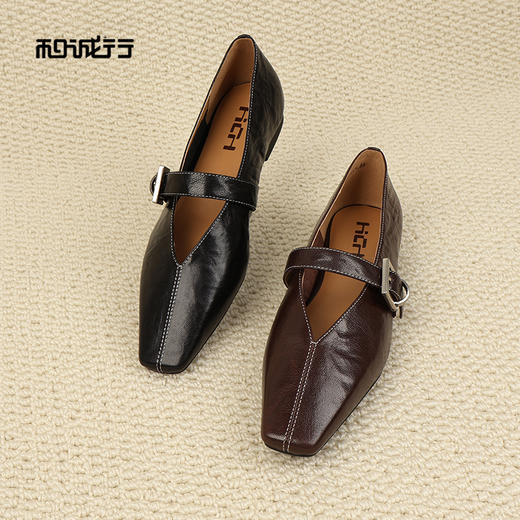 和诚行2026春季新款一字扣带复古软底设计感真皮平跟单鞋0400271 商品图2