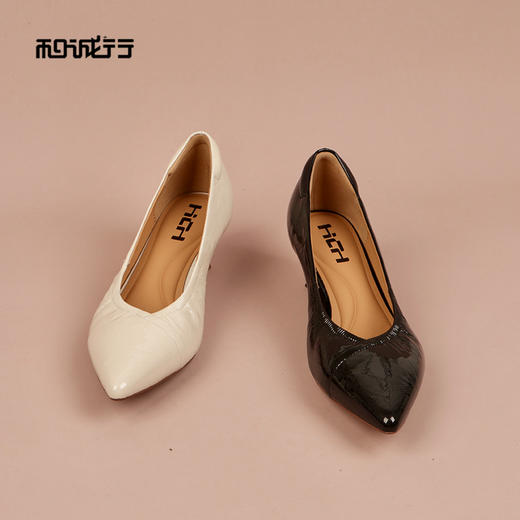 和诚行2026春季新款软底不累脚气质通勤牛皮尖头中跟浅口单鞋0210319 商品图3