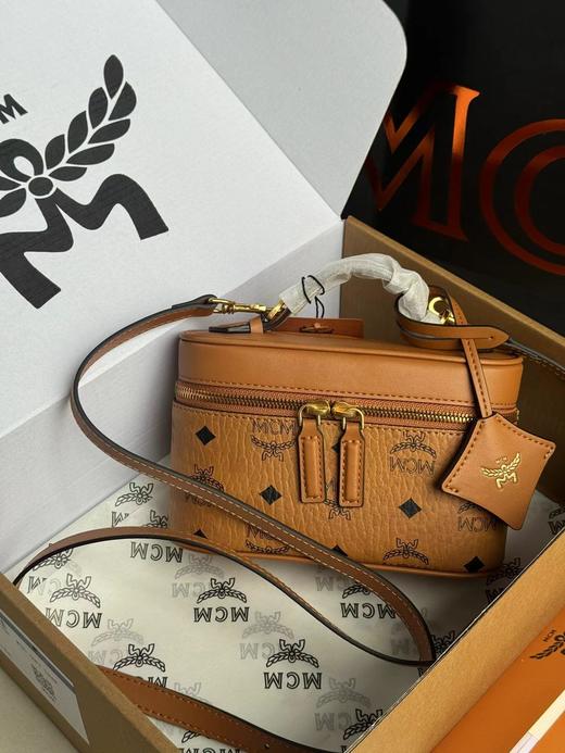 F022702新款复古棕调老花温柔干邑色盒子包 商品图1