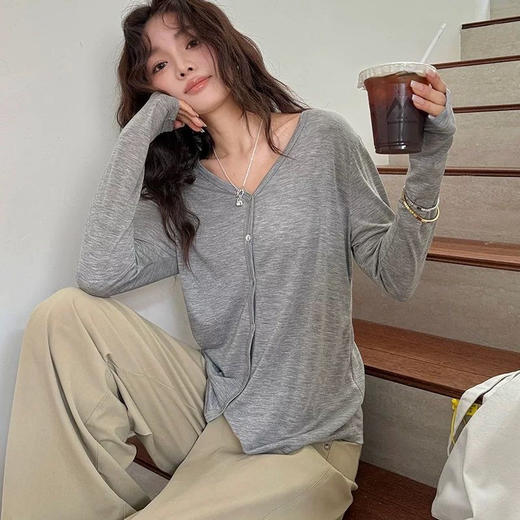 澄鱼生活天丝清风开衫 丝滑柔软的触感上身超显气质 商品图0