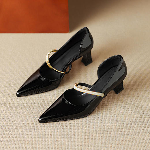 【预售5天】法式尖头高跟鞋气质一字扣玛丽珍鞋细跟浅口中跟单鞋DB&M6687 商品图4