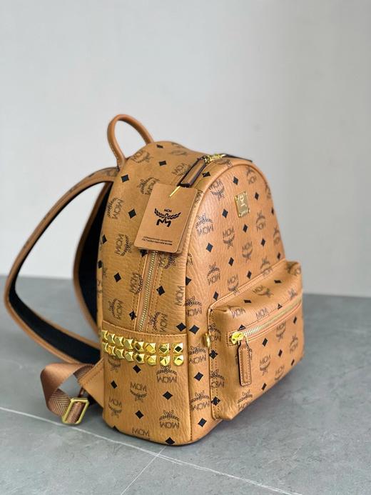 F022703新款满印老花侧铆钉小号双肩背包 商品图4