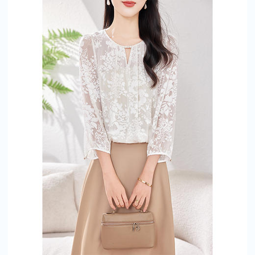 KQ-2026年春季新款白色圆领提花小衫薄款桑蚕丝七分袖上衣女法式衬衫 商品图2
