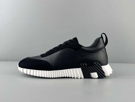 春季特惠💰650 代购冲正版本 # HERMES 爱马仕 Bouncing KHEA运动鞋 绒面革 圆头系带 平底 跑鞋 低帮 生活休闲鞋 男女同款 商品图0