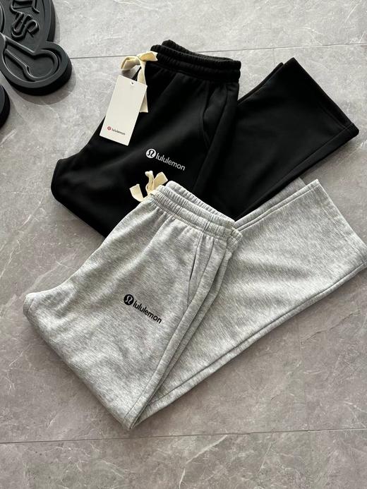 F022793美式高街复古史密斯绒直筒休闲卫裤 商品图1