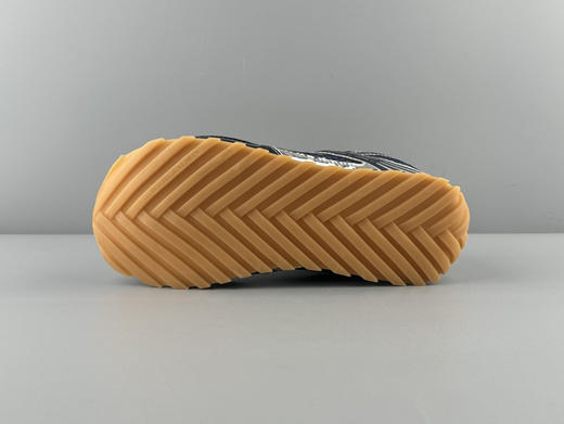 春季特惠💰580 代购冲正品质 原版开发 高版本 # Bottega Veneta 葆蝶家 Orbit 织物 圆头系带 耐磨 低帮 生活休闲鞋 男女同款 商品图4