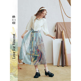 两三事 云牧深海 2026春季新款复古串珠圆领印花裙摆系带连衣裙