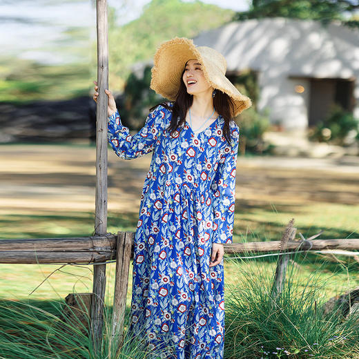 绽放122朵/重磅亚麻数码印花V领长袖连衣裙女春新款百搭大摆长裙 商品图0