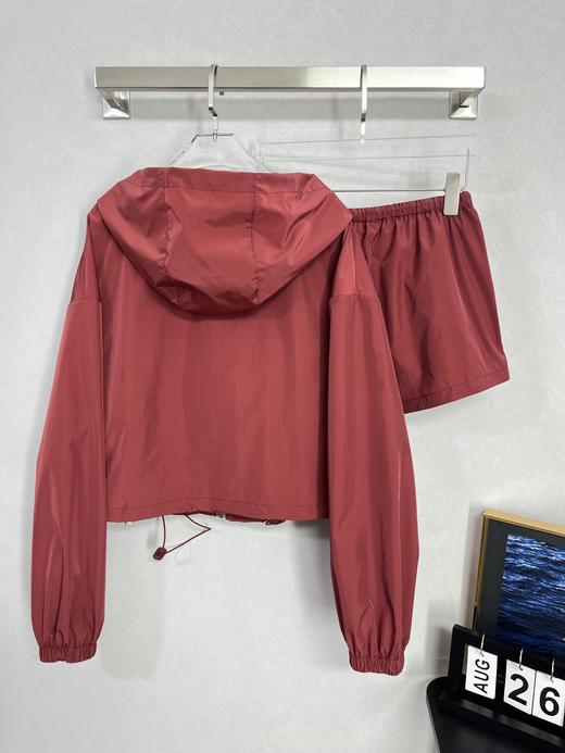 Miu缪 尼龙连帽防晒外套 春夏穿超舒服 商品图6